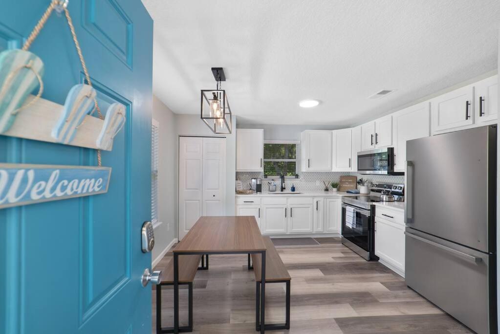 New Modern Bungalow Close To Downtown! Fully Fenced Yard St. Augustine Exterior photo